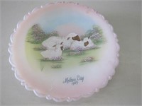 Fenton Hand Painted Mother's Day Plate 1989