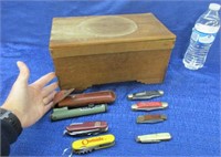 old wooden box & many pocket knives (buck-etc)