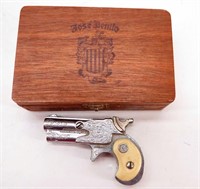 "Dyna-Mite" Made in Texas Vintage Small Toy Pistol