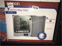 OMRON $89 RETAIL BLOOD PRESSURE MONITOR