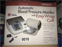 OMRON $89 RETAIL BLOOD PRESSURE MONITOR