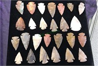 Collection of 26 small arrowheads, the longest