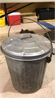 Galvanized trashcan with the lid and a bail