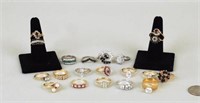 Group Sixteen Gold & Stone Fitted Rings