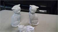 set of 3 porcelin cats made in China