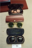 1 Clip-on Sunglasses, 1 Sunglasses vintage. 1 Reg