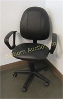 Office Chair w/ Arms