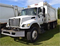 2005 INTERNATIONAL 7400 DT530 GARBAGE TRUCK