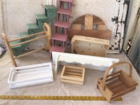 Lot of Wooden Home Decor / Shelves / Little Crates