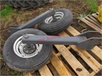 2-Gauge Wheels with 95 X 15 Tires