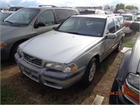 2000 Volvo V70 XC