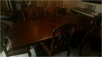 Dining Table - beautiful piece, matches hutch