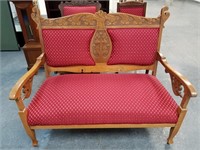 HIGHLY ORNATE EASTLAKE SETTEE / LOVESEAT