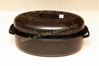 Black granite roaster with lid