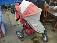 Three whl stroller (needs cleaning)