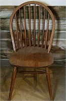 SPINDLE WOOD BACK CHAIR