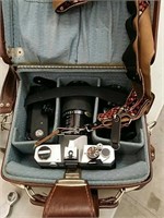 Fujica camera with case