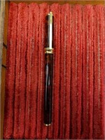 St Dupont Fountain Pen with 18Kt. Gold Nib