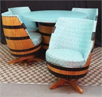 Table et fauteuil en baril de chêne