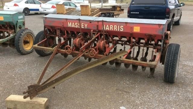 Lloyd Graves Estate Farm Machinery Tractors Vehicle Auction