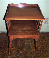 Mid Century Colonial Maple End Accent Table