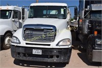 USED 2005 FREIGHTLINER COLUMBIA 120 DAY DETROIT