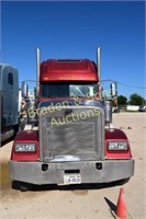 USED 2006 FREIGHTLINER CLASSIC XL 70 RAISED ROOF