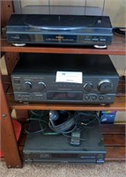 Lot, Teac automatic turntable with Technics