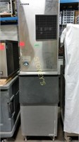 Hoshizaki 650lb Ice Machine w/ Bin