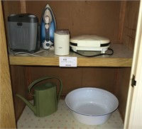 Lot, electric heater, iron, small kitchen