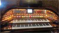 Lowrey Majesty Model LX/510 Organ