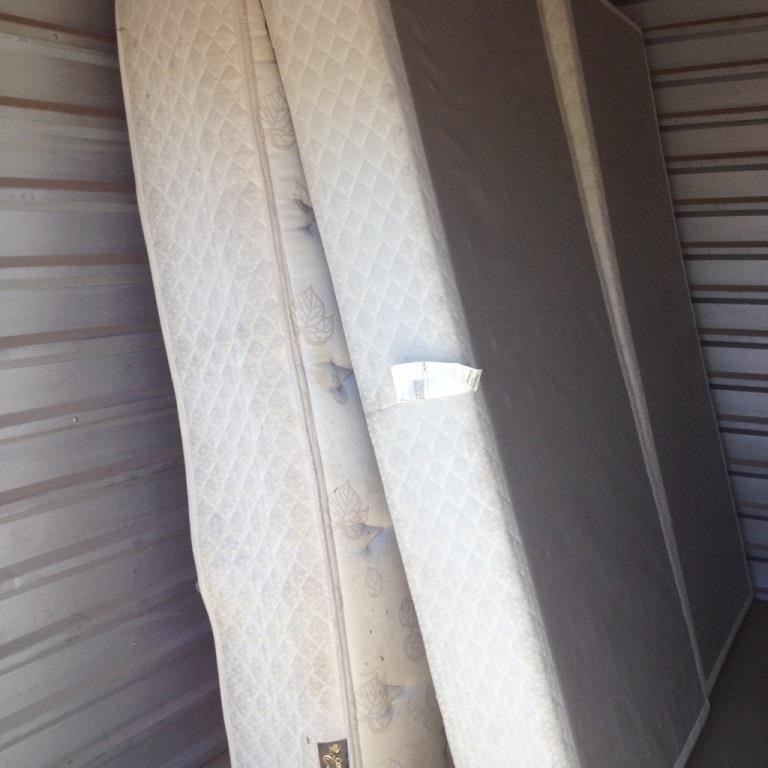 OnLine ONLY Storage Auction - 2 Units - April 23-May 6th