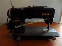 PFAFF 230 Sewing Machine