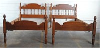 Excellent Pair of Twin Beds w/ Rails