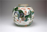 WUCAI FAMILLE VERTE PORCELAIN JAR