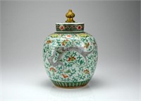 CHINESE WUCAI FAMILLE VERTE PORCELAIN COVERED JAR