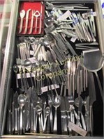 158 PC. ITALIAN MODERN FLATWARE MIX