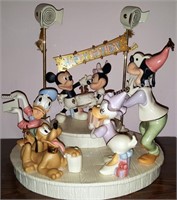 Lenox Classics Mickey's Surprise Party
