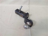 Trailer hitch with ball and pin
