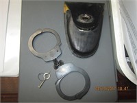 Official Smith & Wesson Handcuffs w/Key & Case