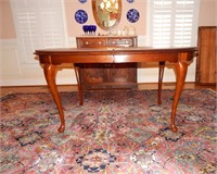 Queen Ann Style Modern Dining Room Table w/2 Leave