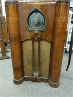 Art Deco Zenith long distance Antique Radio with
