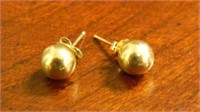 Pair of 14K Gold Earrings, Post Marked 0.37g