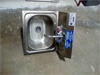 Krowne Hand washing sink, stainless