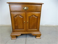 Ethan Allen Early American End Table