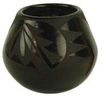 Santa Clara Pottery Jar - Flora Naranjo