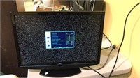 Visio flat screen TV with the remote, 22 inch