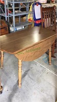 Drop leaf dinning table , 47 inch diameter with