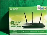 TP-LINK AC 1750 DUALBAND WIRELESS ROUTER