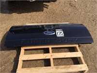 Tailgate off Ford 3/4 ton